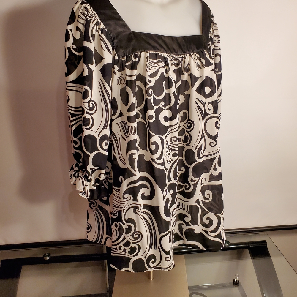 Belissimo New York 1X Black and White Patterned Women's Top